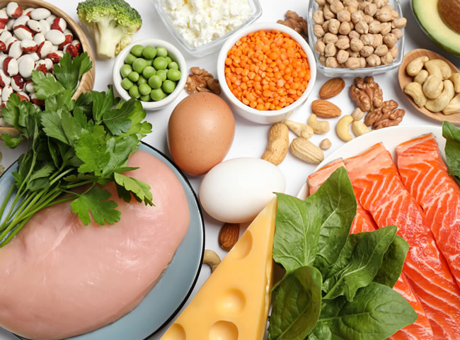 Proteiny nejsou jen suplementy, měli byste dbát na to, abyste získali bílkoviny také ze stravy.