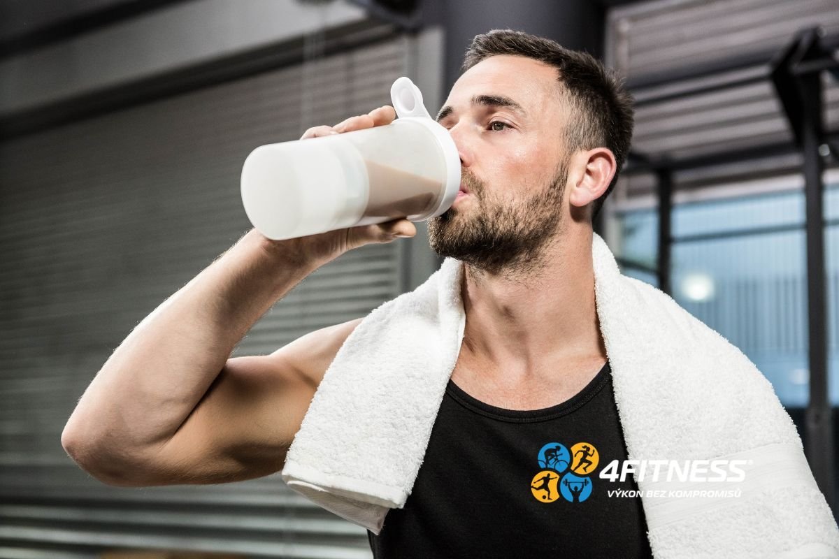 Whey, kasein, rostlinný protein: co koupit a jaké jsou rozdíly