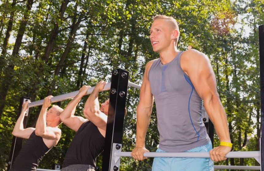 Jak začít cvičit na workoutovém hřišti – rady a tipy